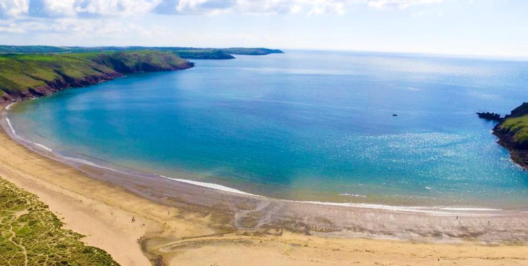 A Beach Holiday In Pembrokeshire Villa Екстериор снимка